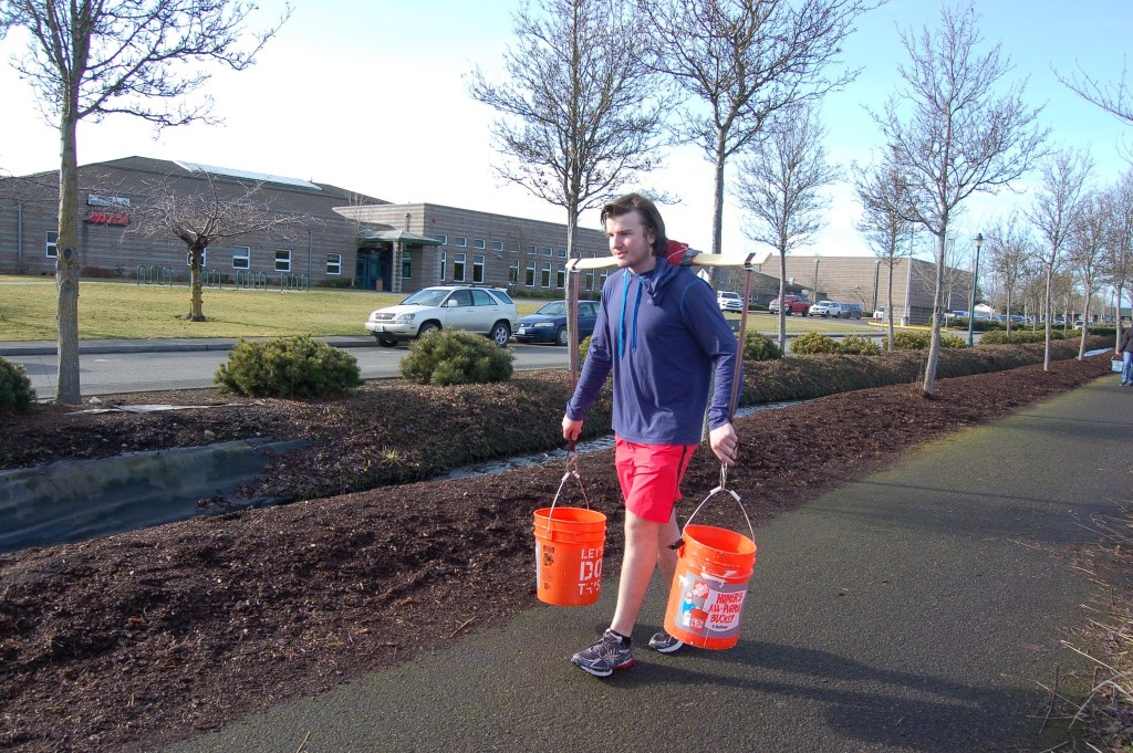 High school clubs raise awareness for women in Africa