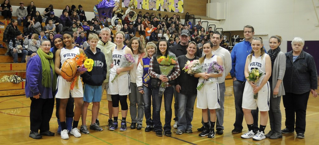 Girls basketball: Wolves win tiebreaker, move on to districts