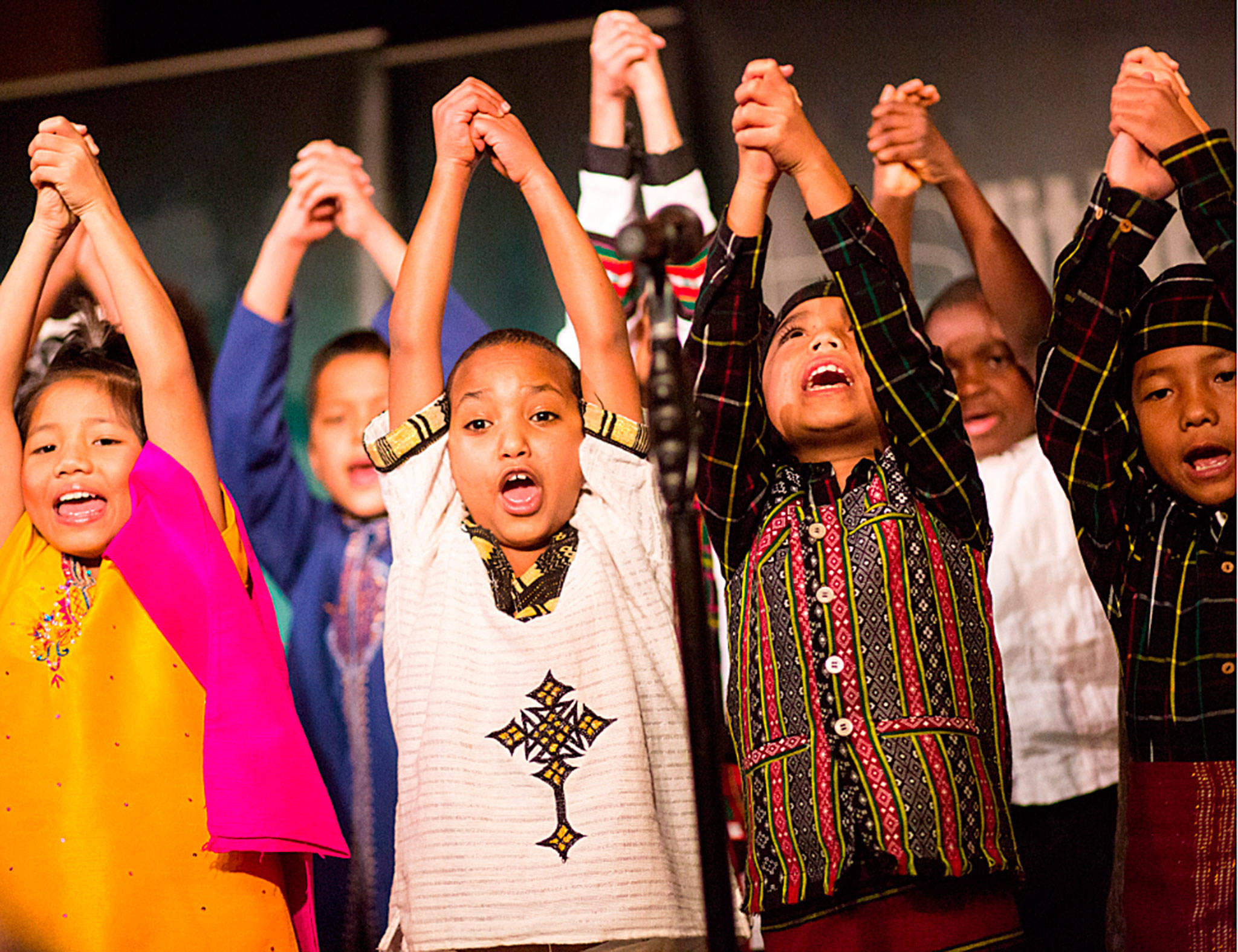 International children’s choir performs