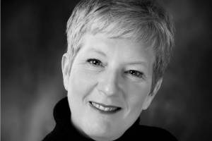 Pritchard sings children-inspired tunes for Music Live with Lunch