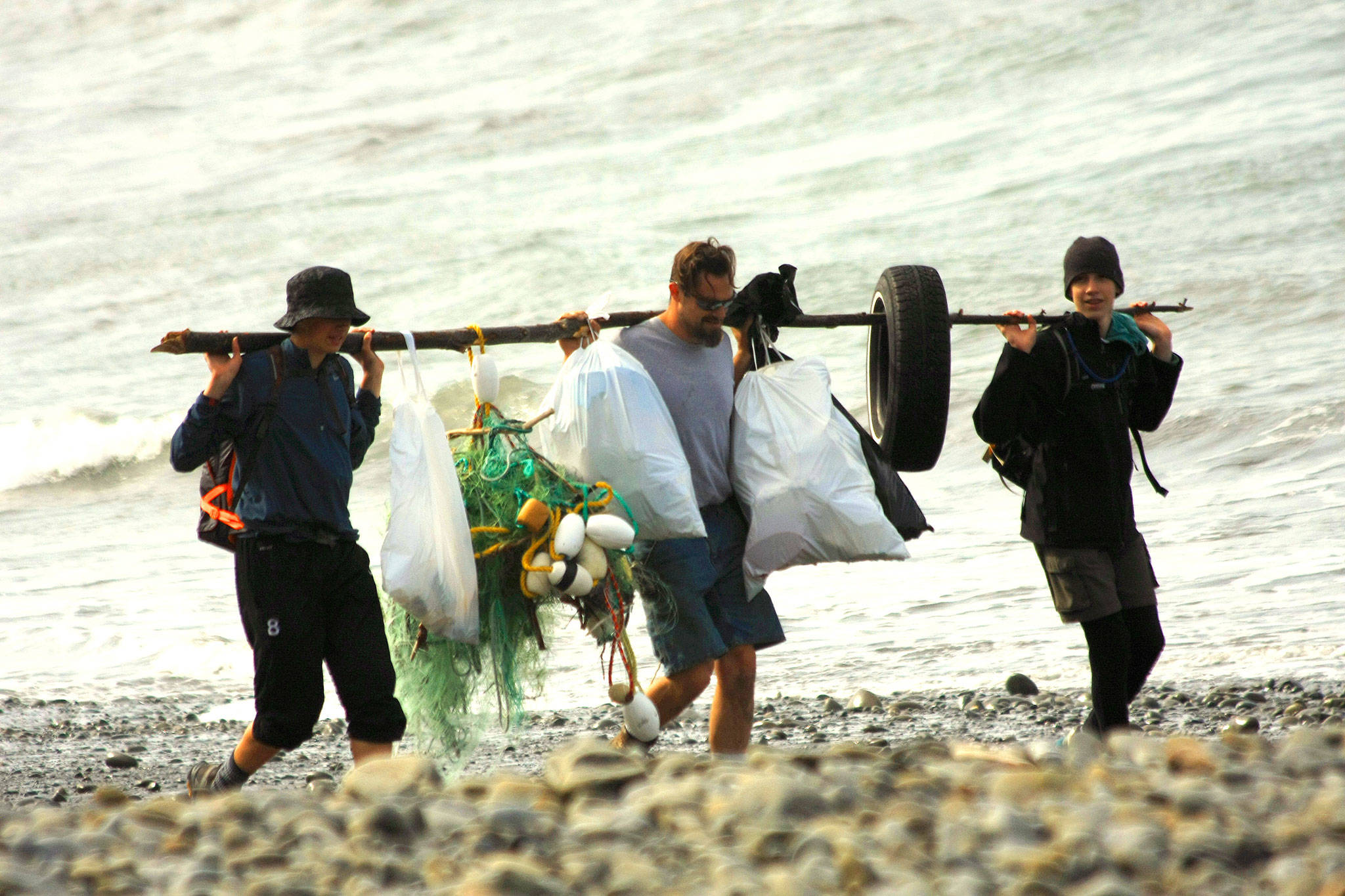 CoastSavers seeking volunteers to help clean Washington beaches