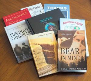 Entertainment: Octet of authors to share works