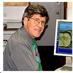 Dental professionals present talk