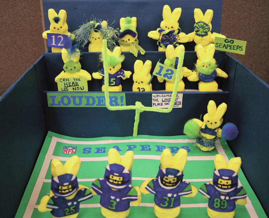 First Friday Art Walk bursts, blushes with pink theme