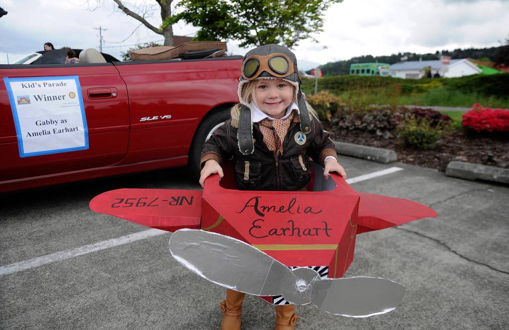 Big smiles despite dark skies at Irrigation Festival SLIDESHOW