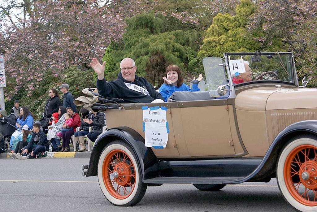 Big smiles despite dark skies at Irrigation Festival SLIDESHOW