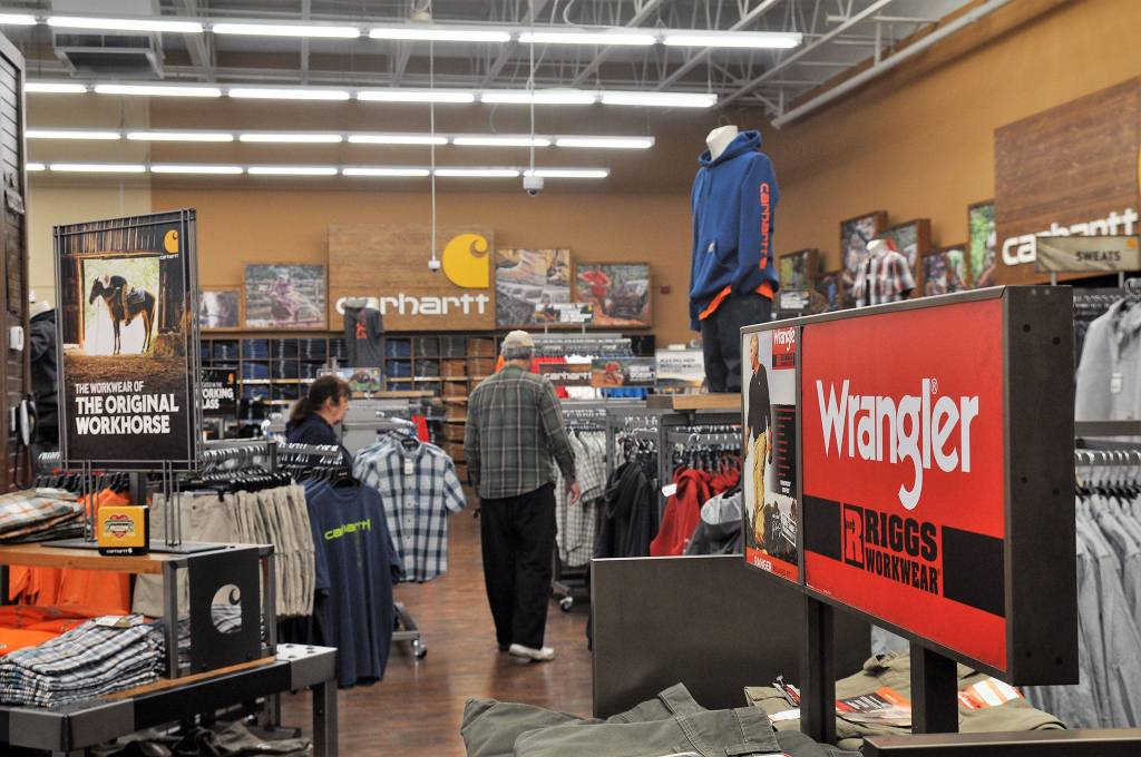 Coastal Farm & Ranch opens on East Washington Street