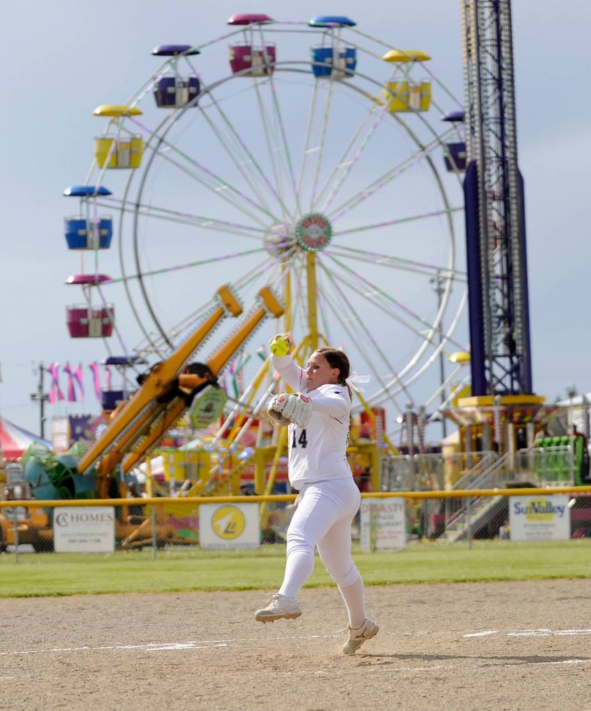 Fastpitch: Wolves take Olympic League’s No. 3 seed to districts