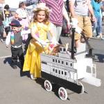 Emma Rhodes and brother Greyson, both of Sequim, won prizes at last year&rsquo;s Sequim Irrigation Festival Kids Parade. Staging for the event begins at 9 a.m. Saturday, May 6, in front of Washington Federal. Sequim Gazette file photo by Michael Dashiell