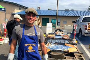 Sequim’s Rotary salmon bake another success