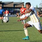 Men’s soccer: Peninsula powers past Everett, Skagit Valley