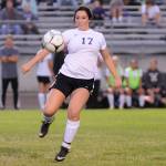 Girls soccer: Wolves’ win streak at three