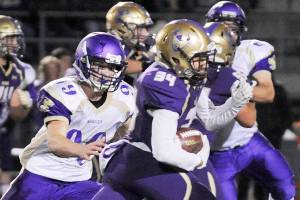 Football: Wolves can’t keep pace with Vikings