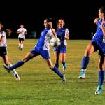 Girls Soccer: Wolves maintain playoff spot after .500 week