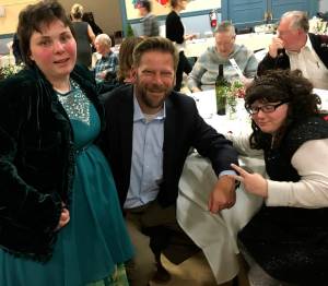 Clallam Mosaic gala raises nearly $28K