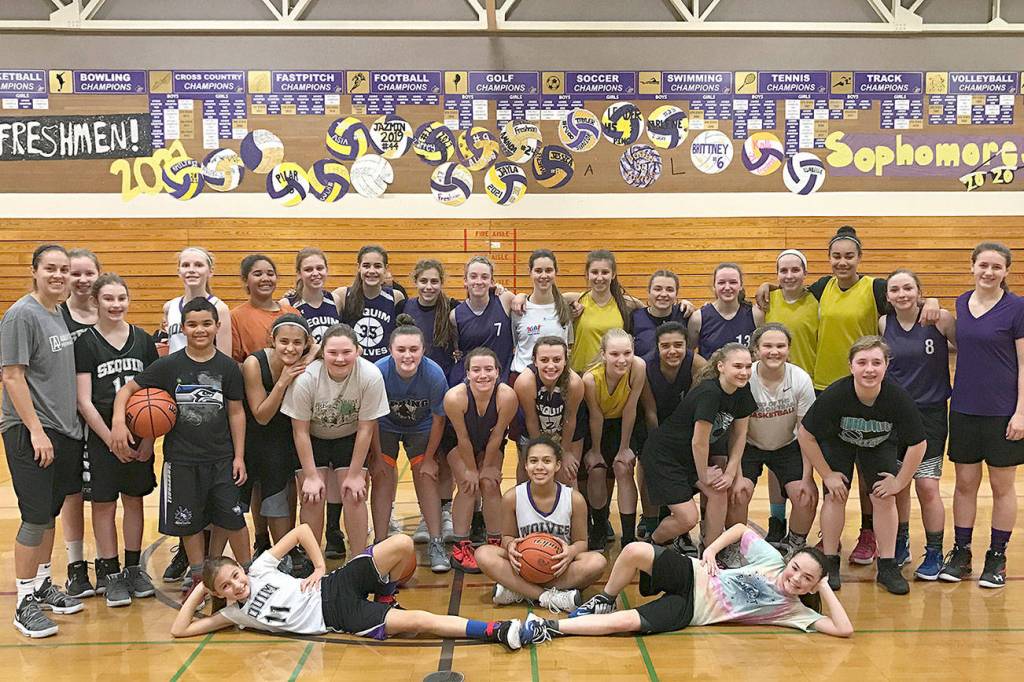 Sequim hoopsters train with a pro