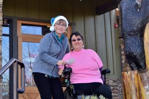 Diner donates to Ms. Wheelchair Washington