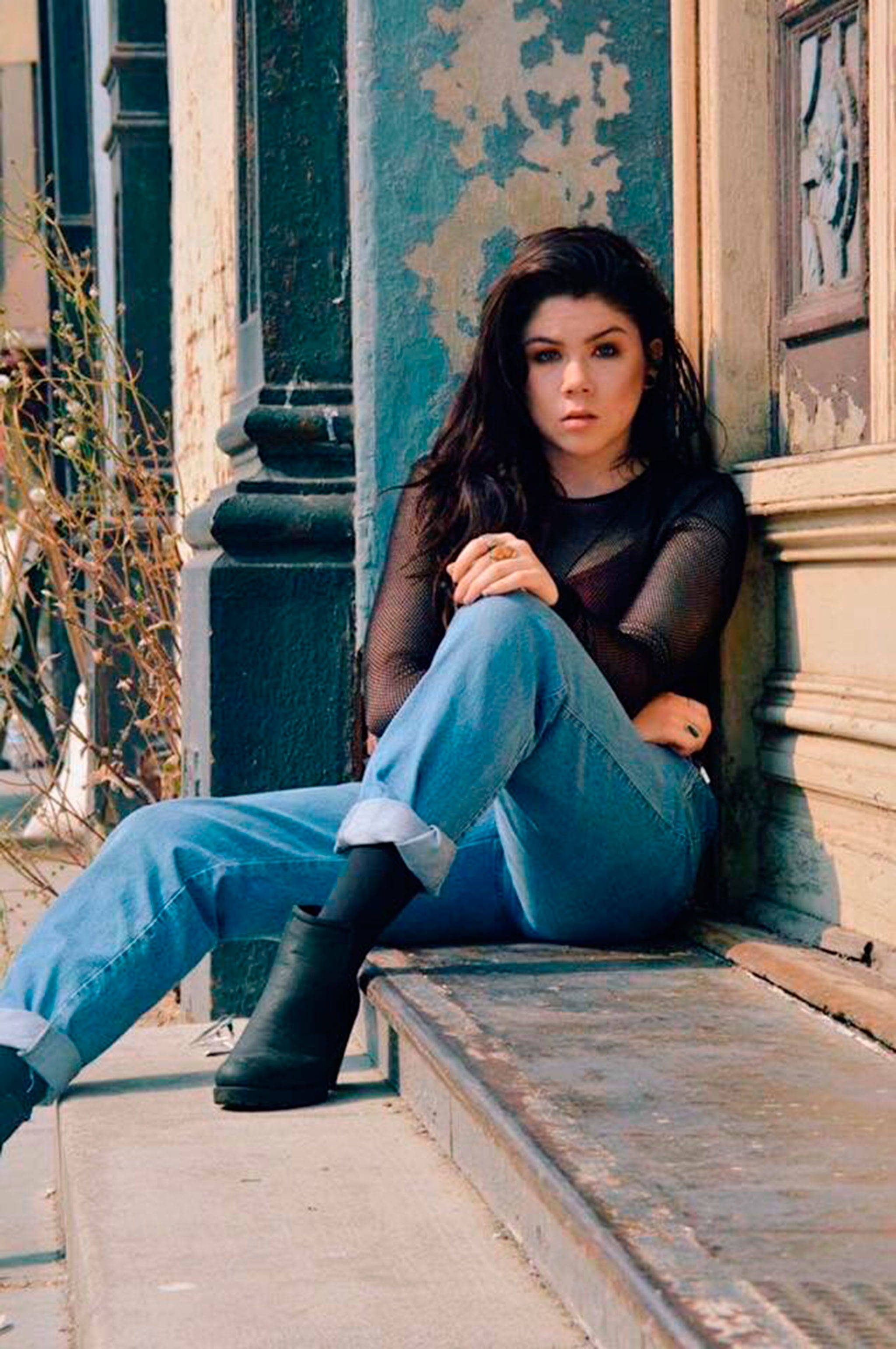 SHS senior pursues photography dream capturing peninsula youths one photo at a time