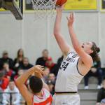 Men’s basketball: Pirates stun Shoreline, fall in OT to Trojans