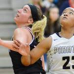 Women’s basketball: Everett rolls past Peninsula in Pirates’ conference opener