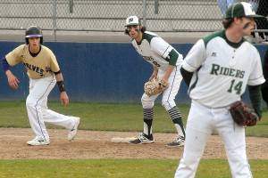Baseball: Riders top Wolves in rivalry match-up