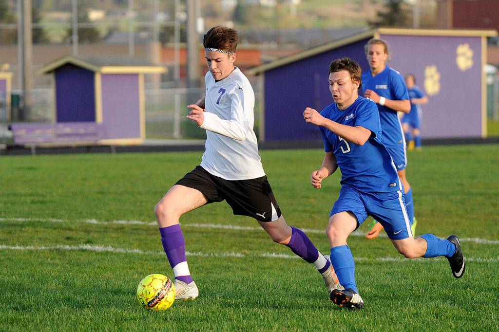 Boys soccer: Sequim piles on in 9-0 rout of Olympic