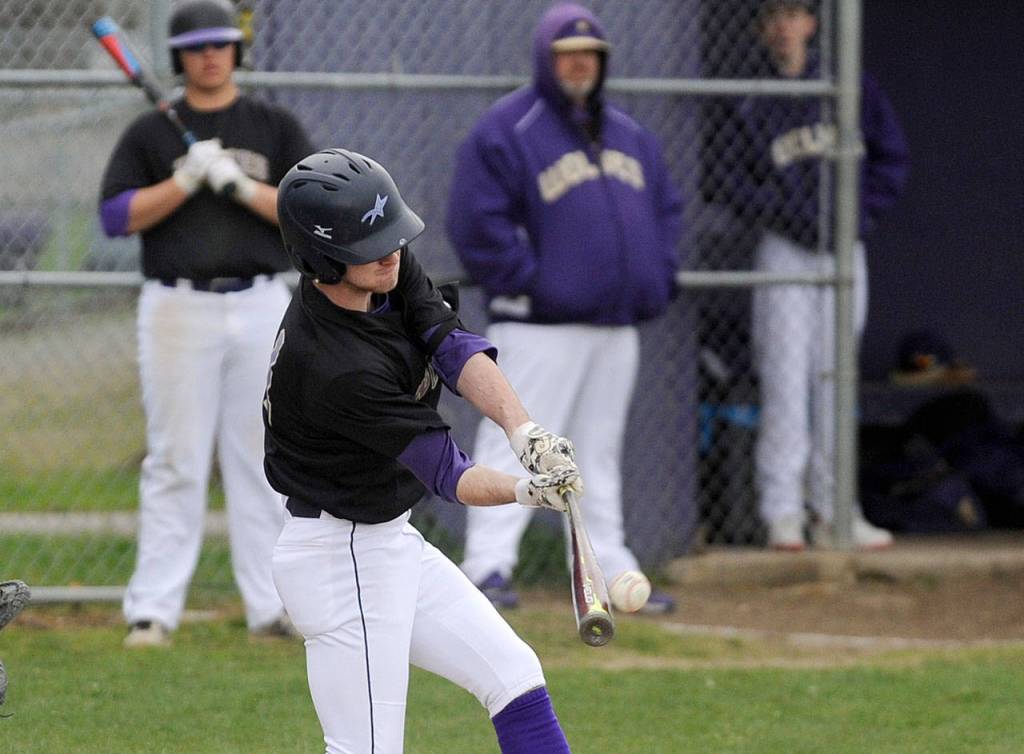Baseball: Wolves get first league win, shut out Bremerton