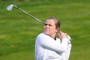 Golf: Wolves continue to roll in league play