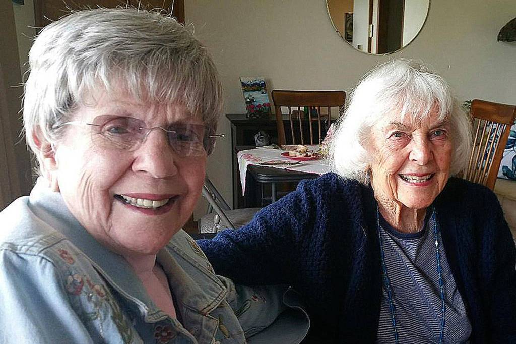 Milestone: Sequim PEO chapter honors special members