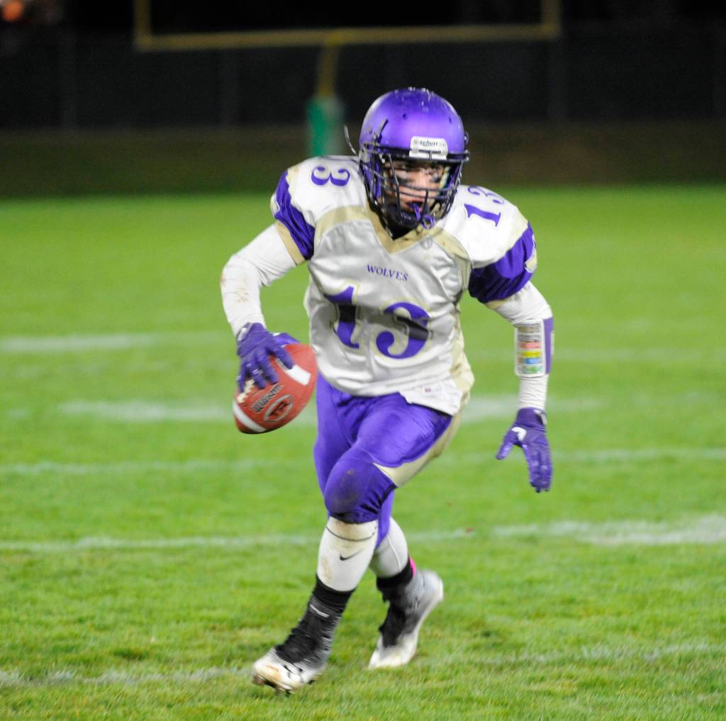 Taig Wiker, a backup quarterback as a freshman in 2017, figures to see ample playing time at running back this fall. Sequim Gazette file photo by Michael Dashiell