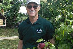 Join Master Gardeners for Woodcock Demonstration Garden Walk