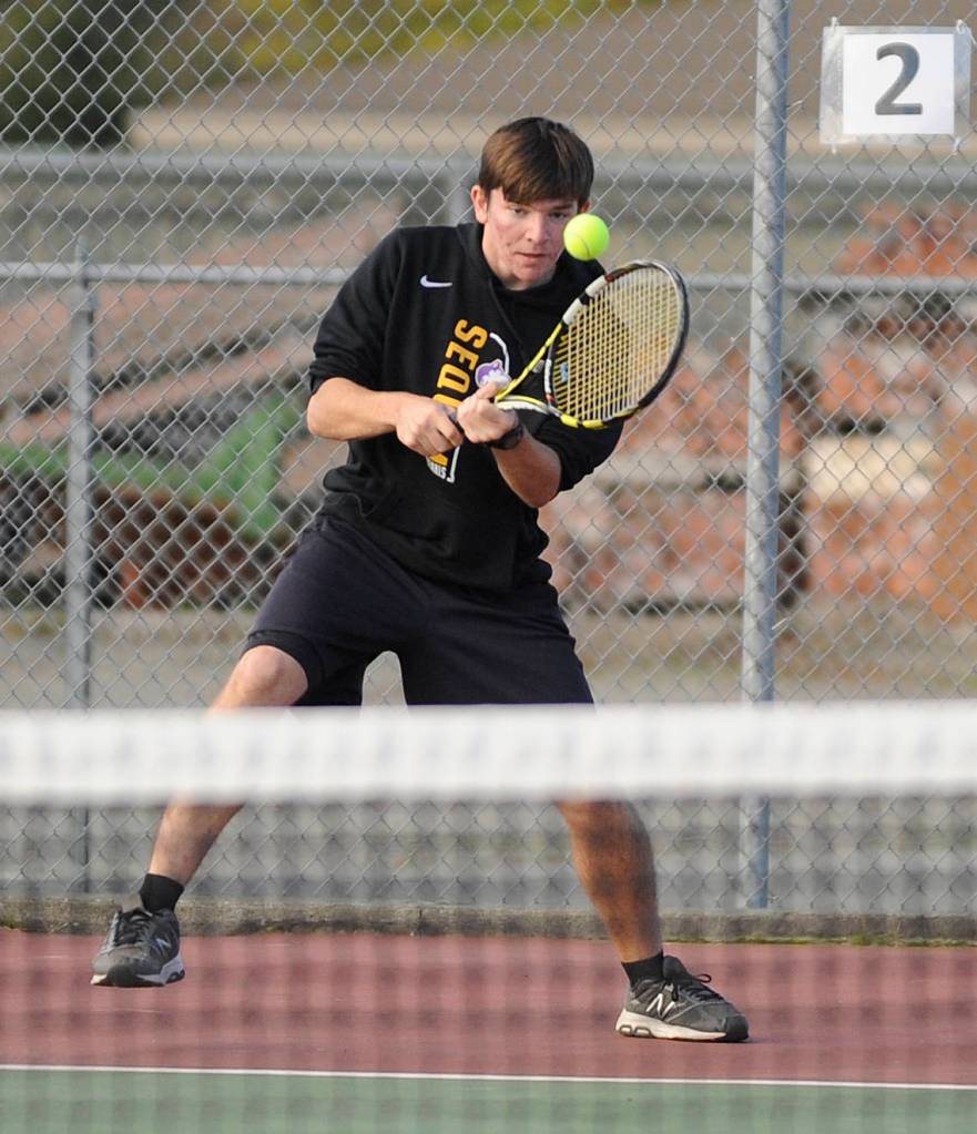 Boys tennis: SHS edges Bremerton with doubles sweep