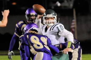 Football: Wolves overwhelm Riders in Rainshadow Rumble