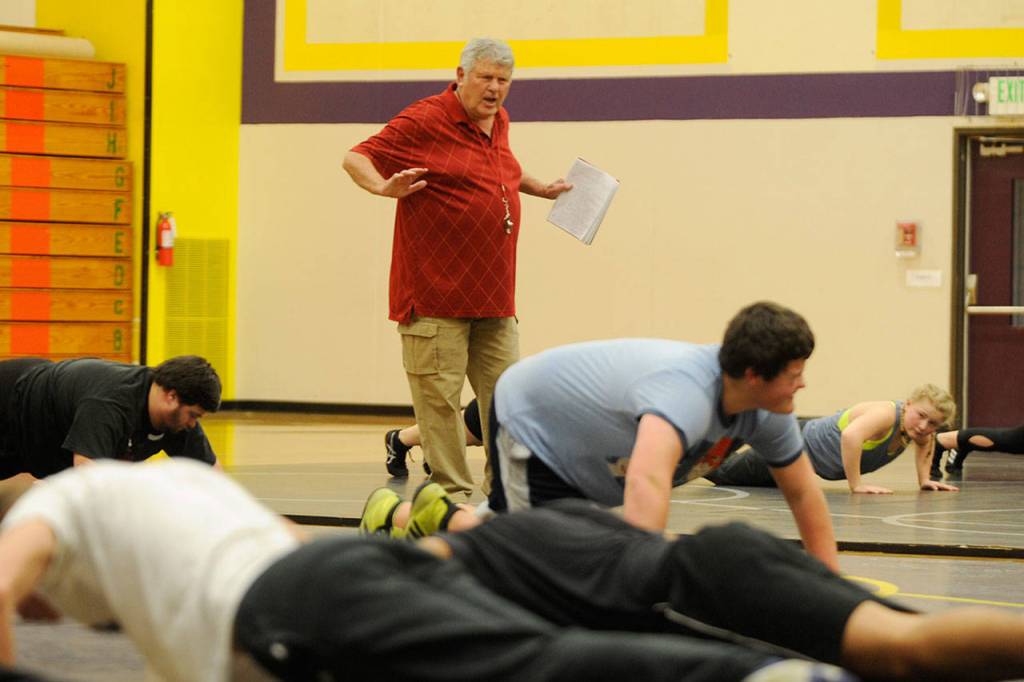 Wrestling: Hay, Wiker taking Wolves to the mats