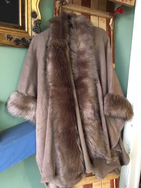 Find handmade gifts and 1960s-inspired gear at Cedarbrook Lavender during the First Friday Art Walk on Jan. 4. Submitted photo
