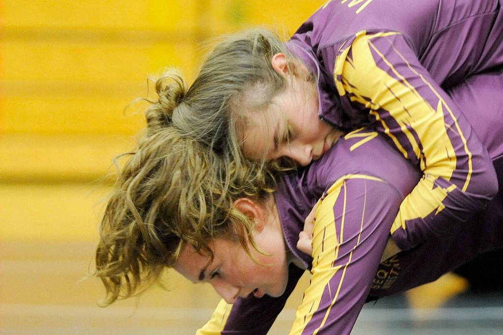 Wrestling: Wolfpack girls take to sport, mats