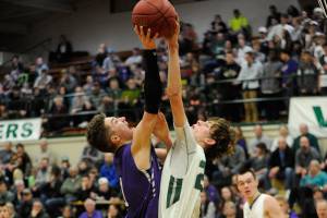 Boys basketball: Sequim rebounds from rout, clobbers Kingston