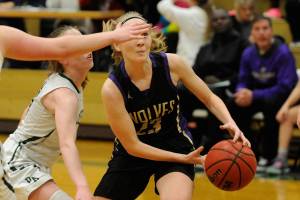 Girls basketball: Wolves beat Bucs, fall to PA