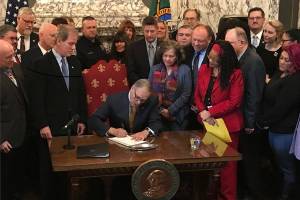 Gov. Inslee signs first bill of legislative session into law