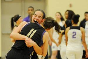 Girls basketball: Wild win at regionals sends Sequim to state