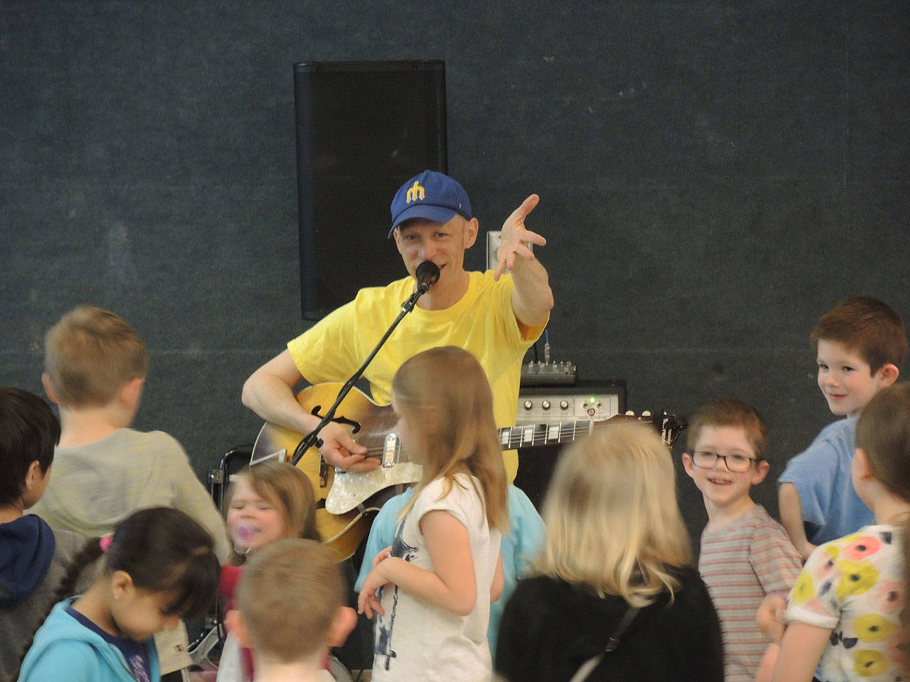 Caspar Babypants return to peninsula for concert series