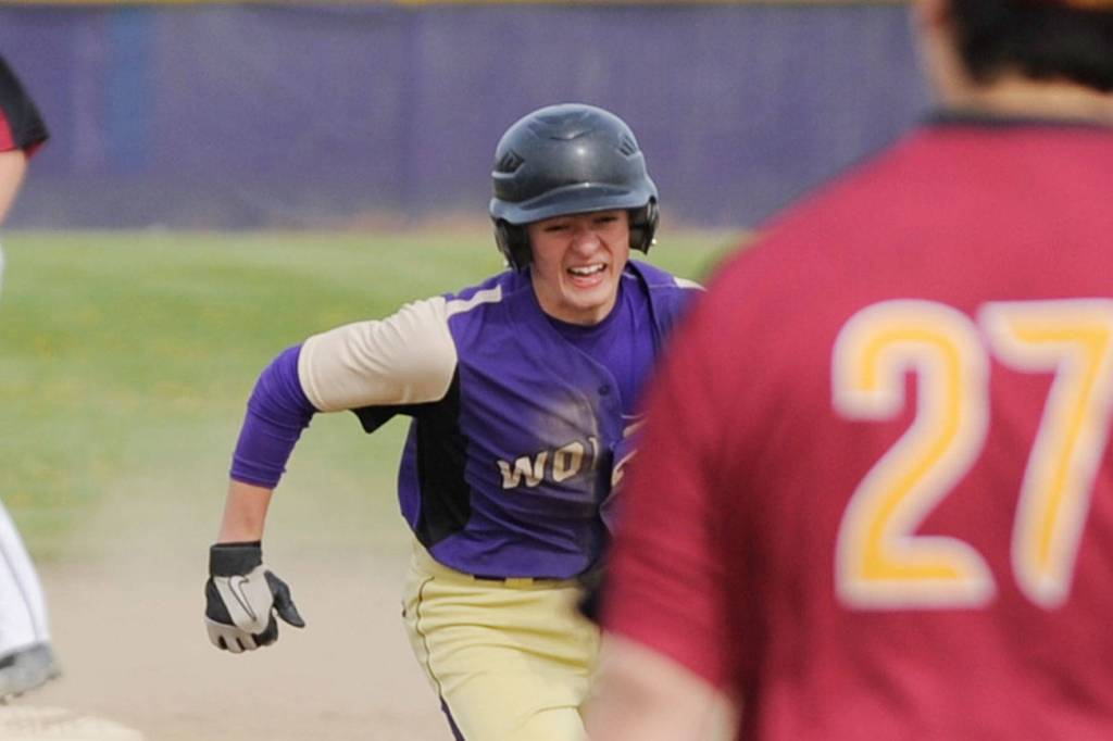 Baseball: Sequim tops Orting, falls to Fife at districts