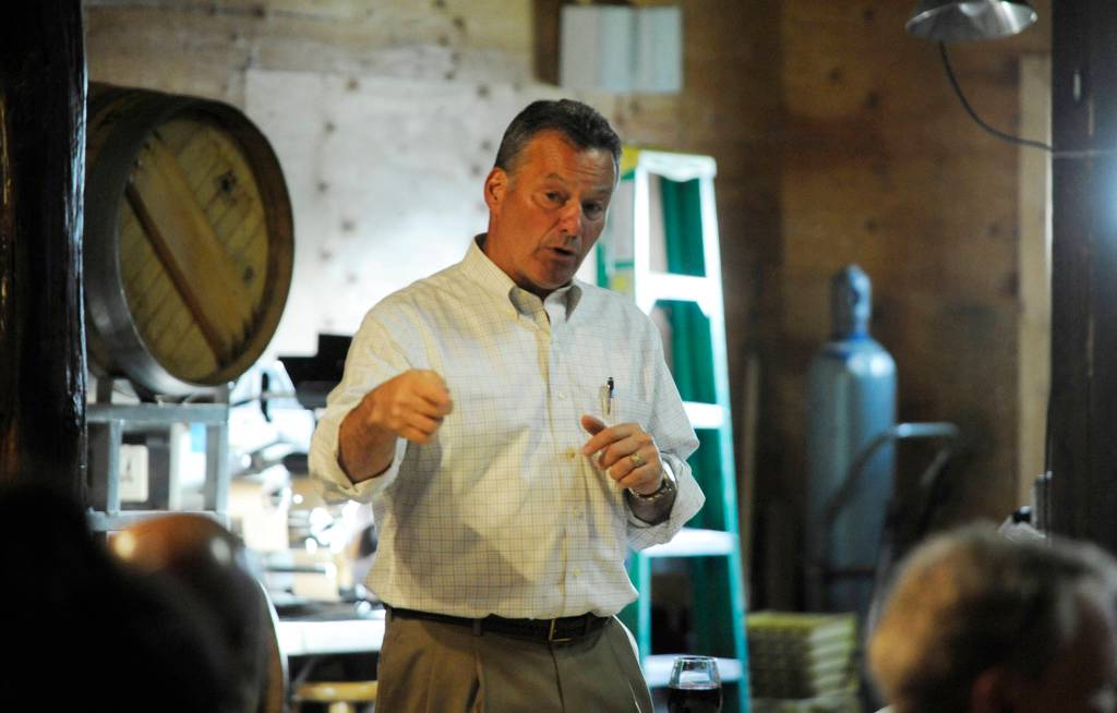 Jim Haguewood, board president of the Port Angeles Regional Chamber of Commerce, helps further collaborative discussion between Port Angeles and Sequim chamber members. Sequim Gazette photo by Michael Dashiell