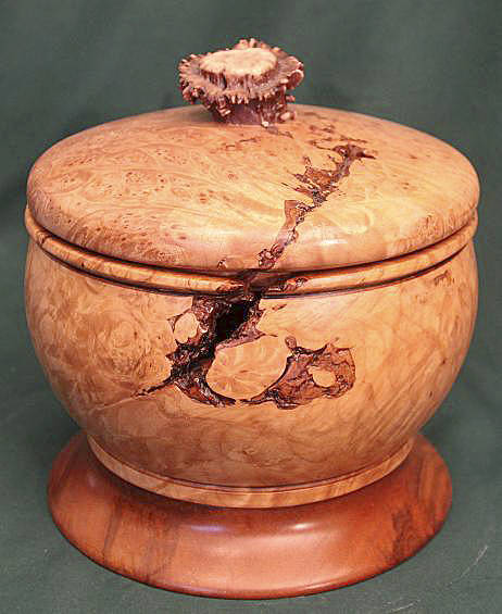 Woodturner Russell Neyman discusses Fifty Nifty Woodturning Tips at the Strait Turners club meeting on May 28 in Gardiner. Submitted photo