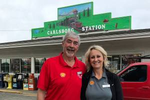 Carlsborg Station recreates mural for entrance