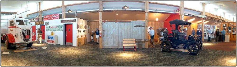 Photo by Bob Lampert