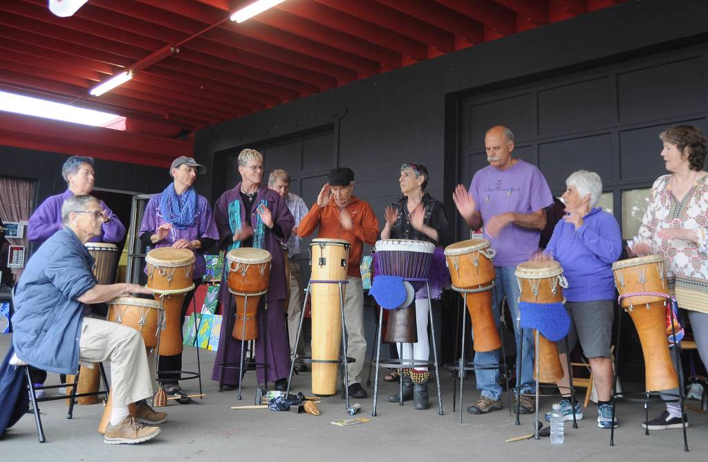 PHOTO: Art walk, in rhythm