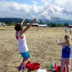 Library hosts fun Field Day