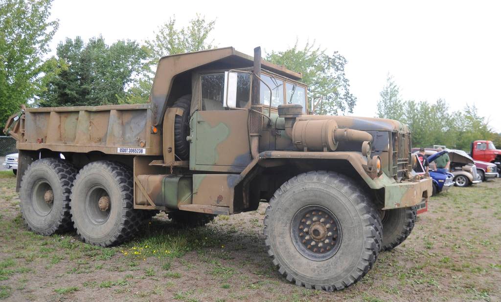 August Days car show brings fleet to field