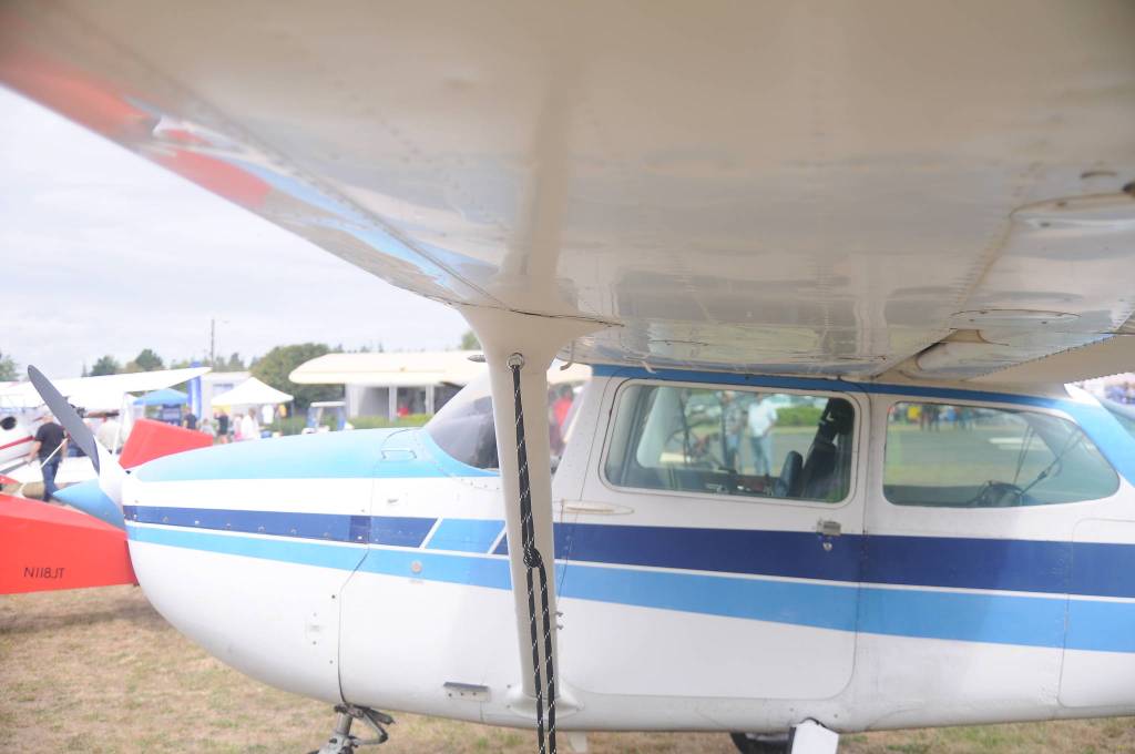 Olympic Peninsula Air Affaire, Sequim Valley Fly-in sees fair skies, big crowd
